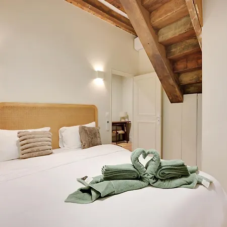 Triplex à Saint-germain-des-prés Parigi